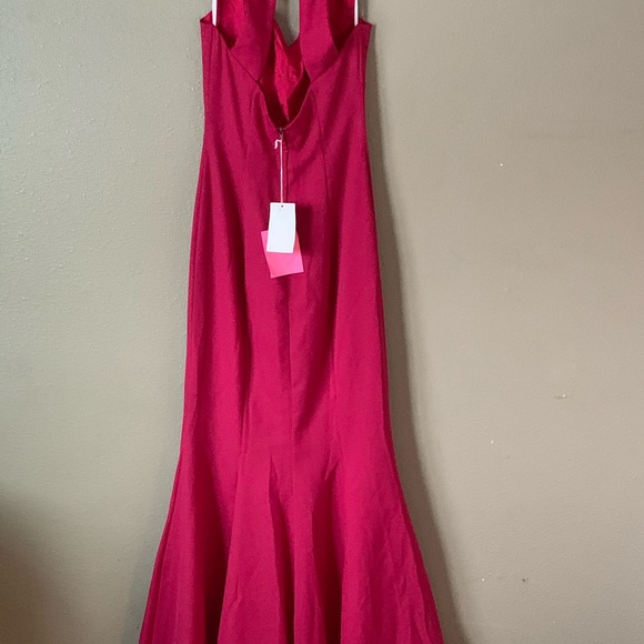 Formal gown - Picture 3 of 4